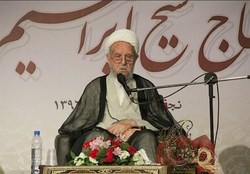 آیت‌الله امینی از پیشتازان جهاد و نهضت امام و وفاداران انقلاب بود