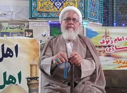 حوزه علمیه گفتمان انقلاب اسلامی را به اقصی نقاط جهان منتشر کند