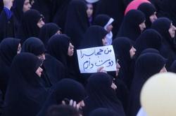 بانوان قمی اجرای قوانین عفاف و حجاب را از مسؤولان مطالبه کردند