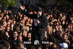 چهار پایه خوانی حاج محمود در حرم امام رضا