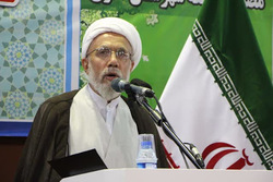 نظام اسلامی به بانوان کرامت بخشید / «حجاب» دستمایه جریانات سیاسی نشود