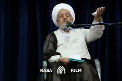 بررسی چالش های نظام اسلامی