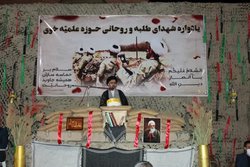 سجده بر تربت امام حسین انسان را به محضر حق تعالی می برد