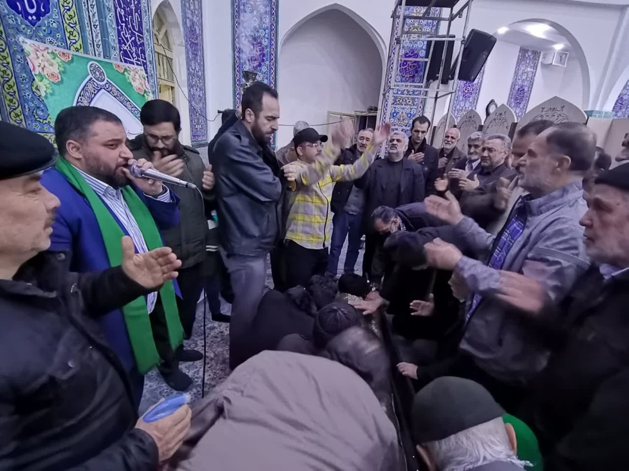 مراسم تشییع حجت‌الاسلام سید حسین مؤذن برگزار شد