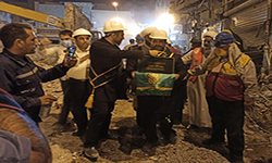 حضور خادمان کریمه اهل بیت در محل حادثه ریزش ساختمان متروپل