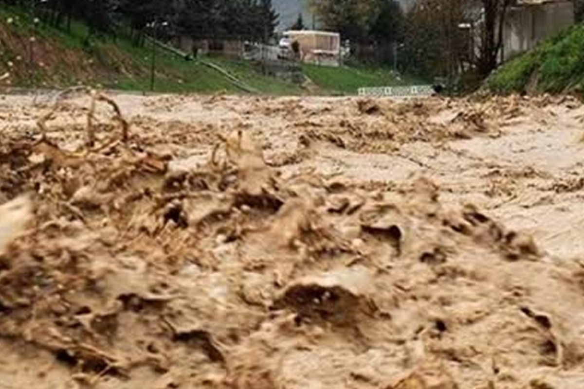 آماده باش به استان‌های جنوبی؛ ۴ استان به کمک سیستان وبلوچستان می‌آیند