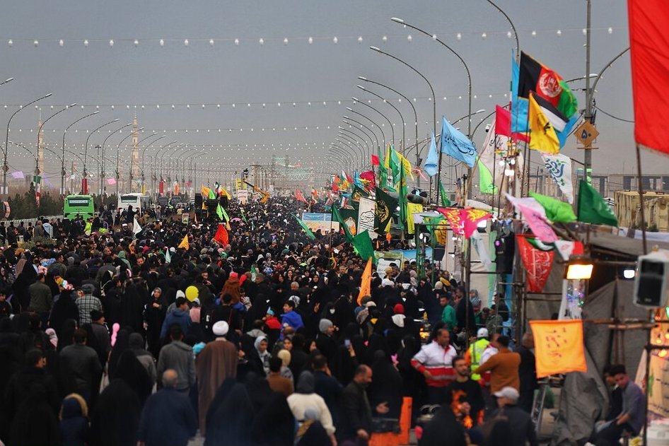 قدم در جاده بدون مرز/ دلدادگانی که به عشق صاحب الزمان پا به جاده عاشقی زدند