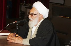 اجازه ندهیم سیره عملی، سیاسی و اعتقادی امام خمینی به حاشیه برود