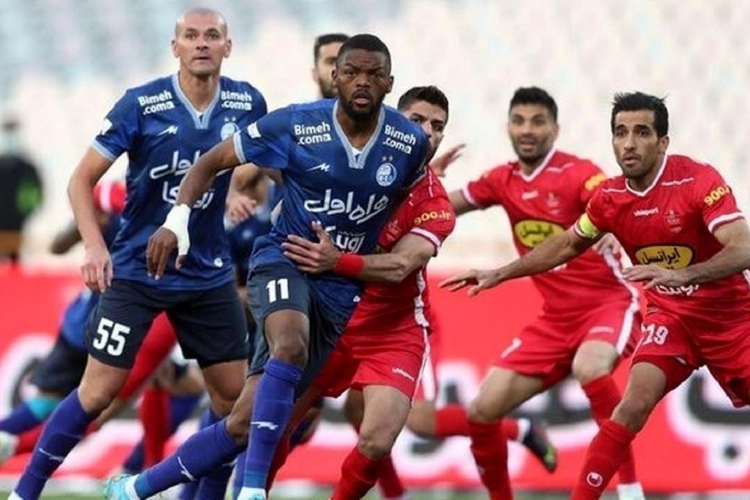 دیدار استقلال و پرسپولیس در آستانه تعویق