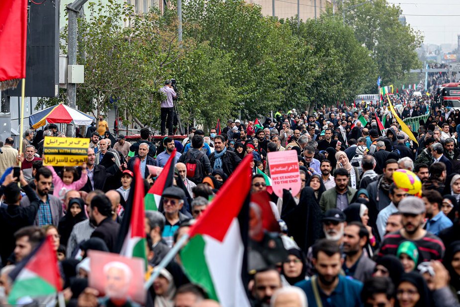 راهپیمایی ملت ایران در حمایت از مردم فلسطین برگزار شد