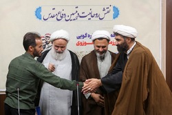 نشست نقش روحانیت در تبیین دفاع مقدس