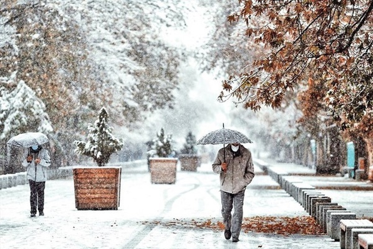 هواشناسی ایران ۱۴۰۲/۰۹/۰۵؛ آغاز بارش باران و برف در نوار غربی کشور