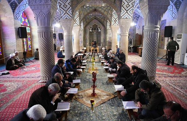 مسجد نصیرالملک شیراز ، میزبان محفل انس با قرآن کریم در ماه مبارک رمضان