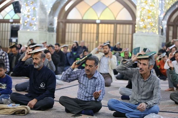 برگزاری مراسم احیای شب قدر در حرم مطهر سید علاء الدین حسین شیراز + تصاویر