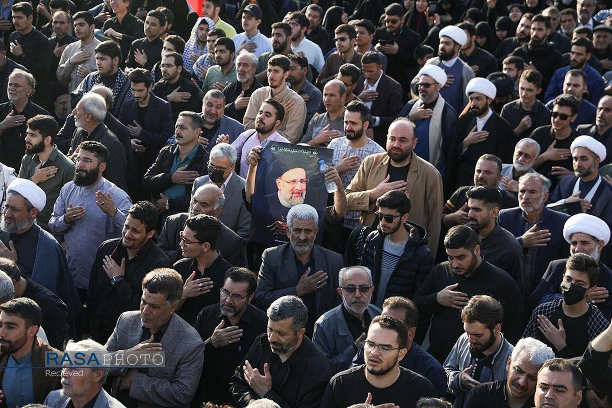 اجتماع مردم مشهد در پی شهادت رئیس جمهور و همراهان