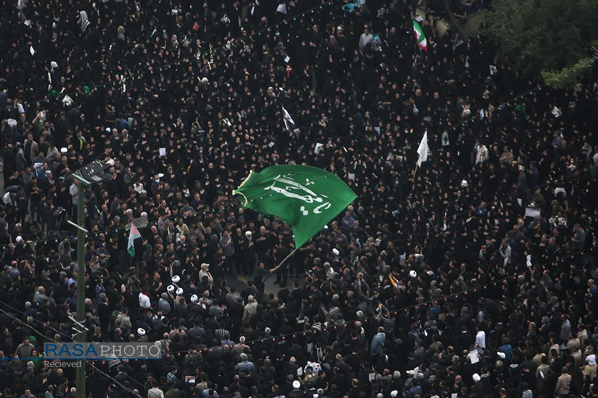 تشییع پیکر خادم الرضا و همراهان شهیدش در مشهد