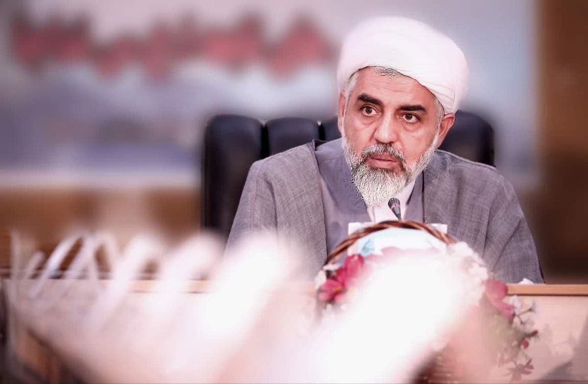 آموزش قرآن کریم در نظام اسلامی باید در صدر برنامه ها باشد