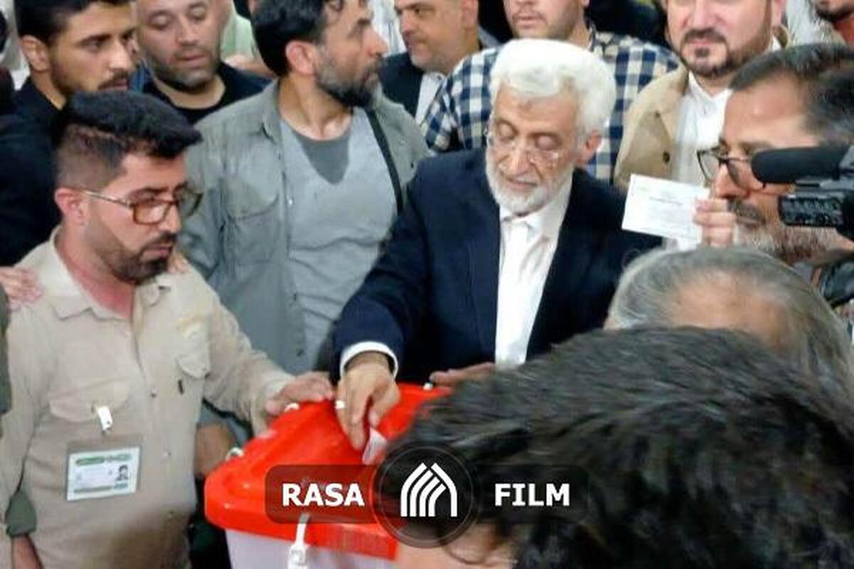 لحظه رای دادن آقای جلیلی