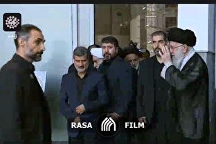 ورود رهبر معظم انقلاب به مصلای امام خمینی