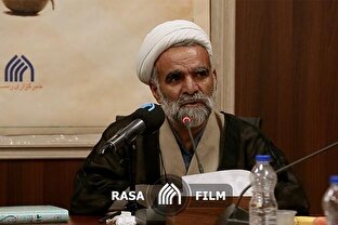 مدیریت و فرماندهی امام در دفاع مقدس متحیر کننده بود