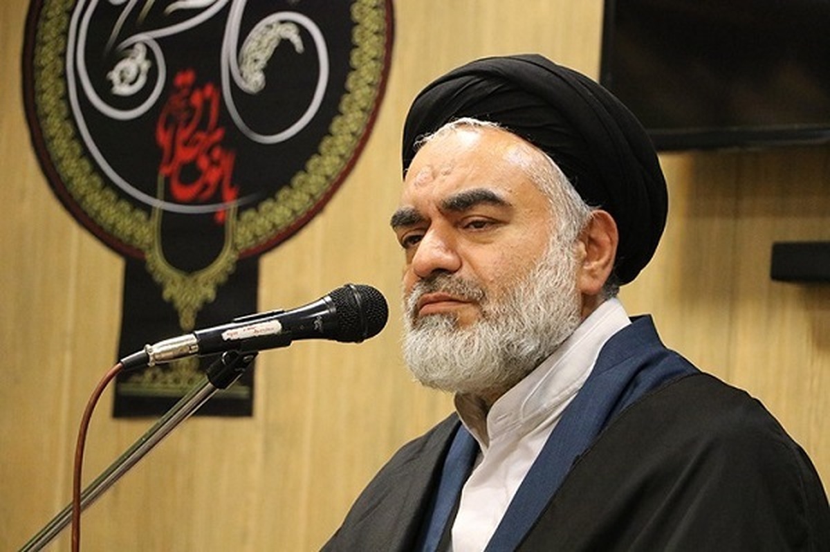 بخش اعظمی از سرمایه فولاد مباركه به توسعه خود این صنعت اختصاص یابد