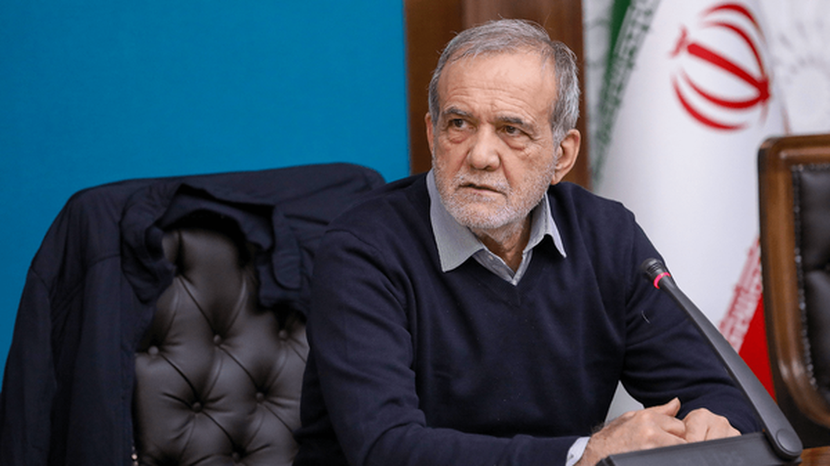 تضعیف داخلی در شرایط فشار بیرونی آسیب‌زاست