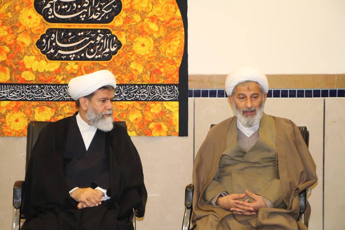 بازدید مدیر حوزه علمیه فارس از مدرسه خاتم الانبیاء شیراز