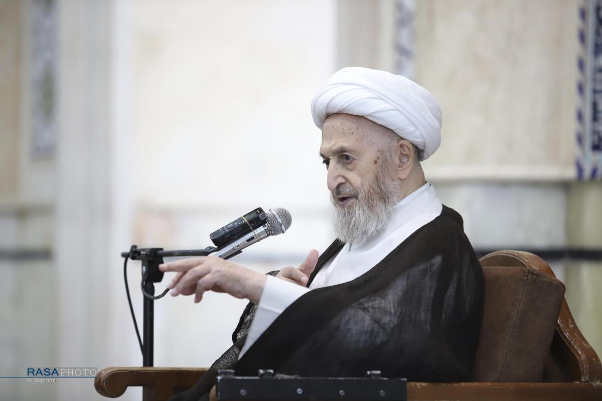 حجت الاسلام مهدوی‌راد؛ مصداق روشن عالمِ مدافع علم و فرهنگ اسلامی