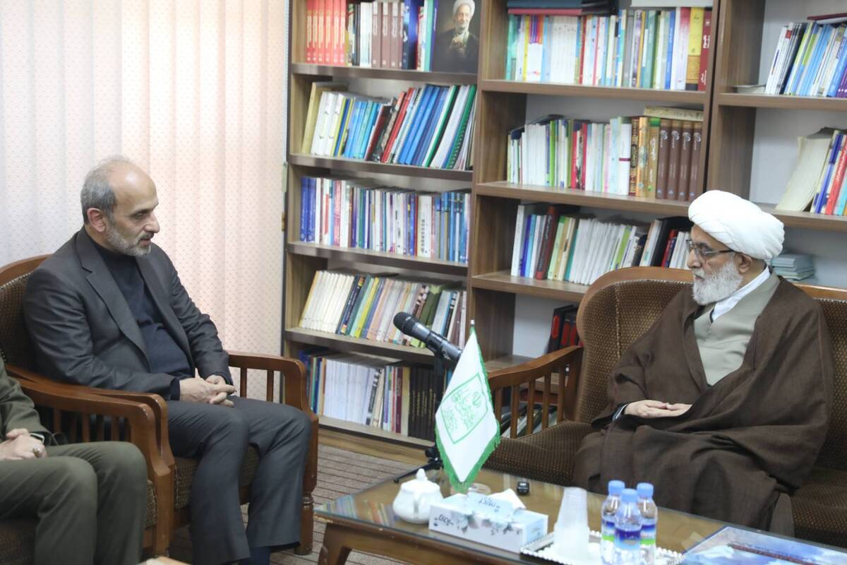 مسأله حجاب دغدغه بزرگی است که برخورد با آن ساده نیست