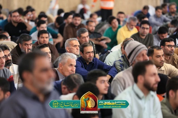 بزرگ‌ترین اعتکاف جوانان کشور در شیراز در حال برگزاری است