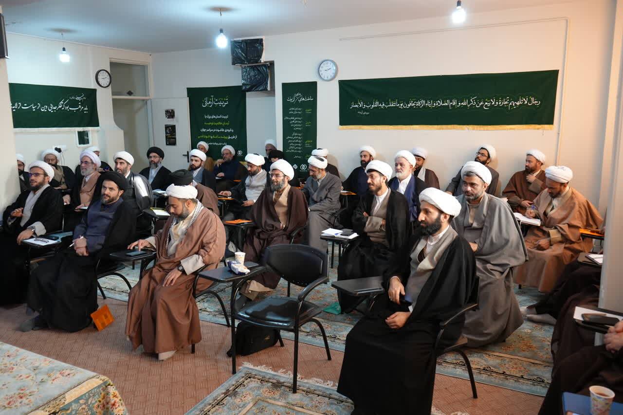 آغاز بیست ونهمین اجلاسیه «هم‌اندیشی و دانش‌افزایی» معاونت تهذیب