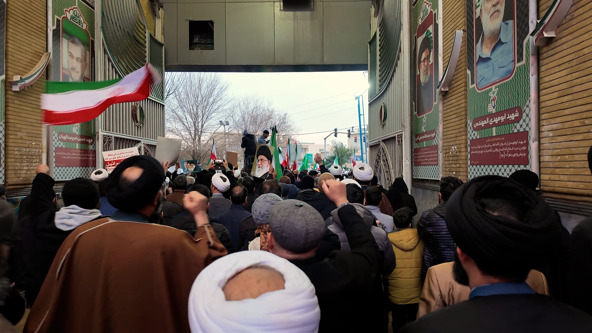 تجمع مردم قم در محکومیت اغتشاشات و حمایت از سخنان رهبر معظم انقلاب