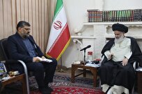 تقدیر رئیس جامعه مدرسین از خدمات مرکز وکلا و کارشناسان رسمی قوه قضاییه