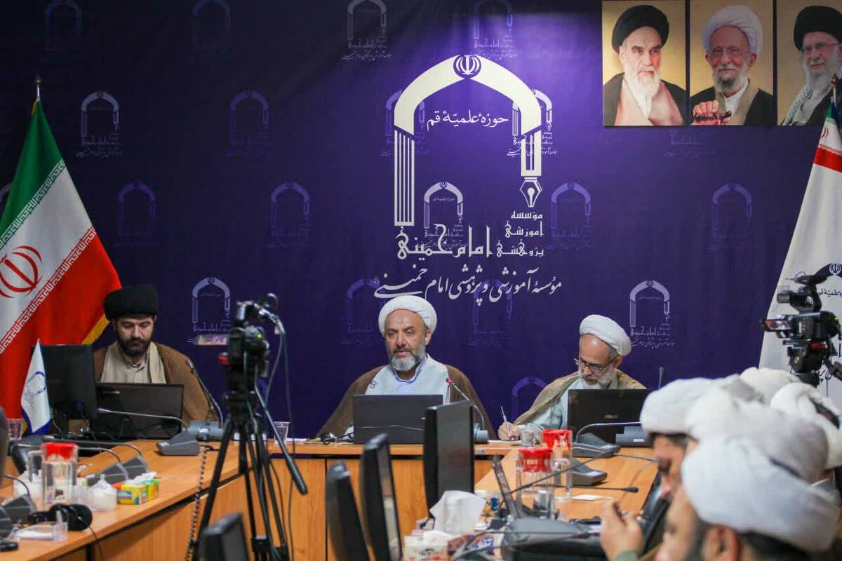 نقش نظریه‌های علمی در تفسیر قرآن/ ضرورت بهره‌گیری مدیریت‌شده از یافته‌های علمی در فهم آیات وحی