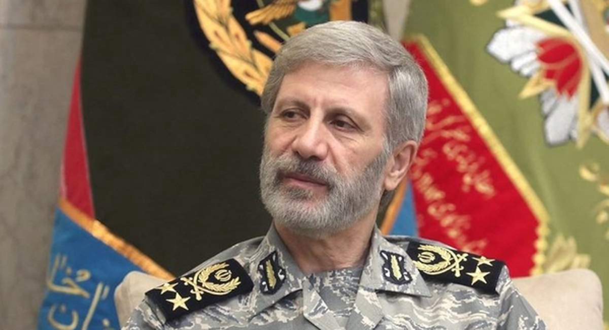 زنان همواره نقشی مؤثر در پشتیبانی معنوی از رزمندگان ایفا کرده‌اند