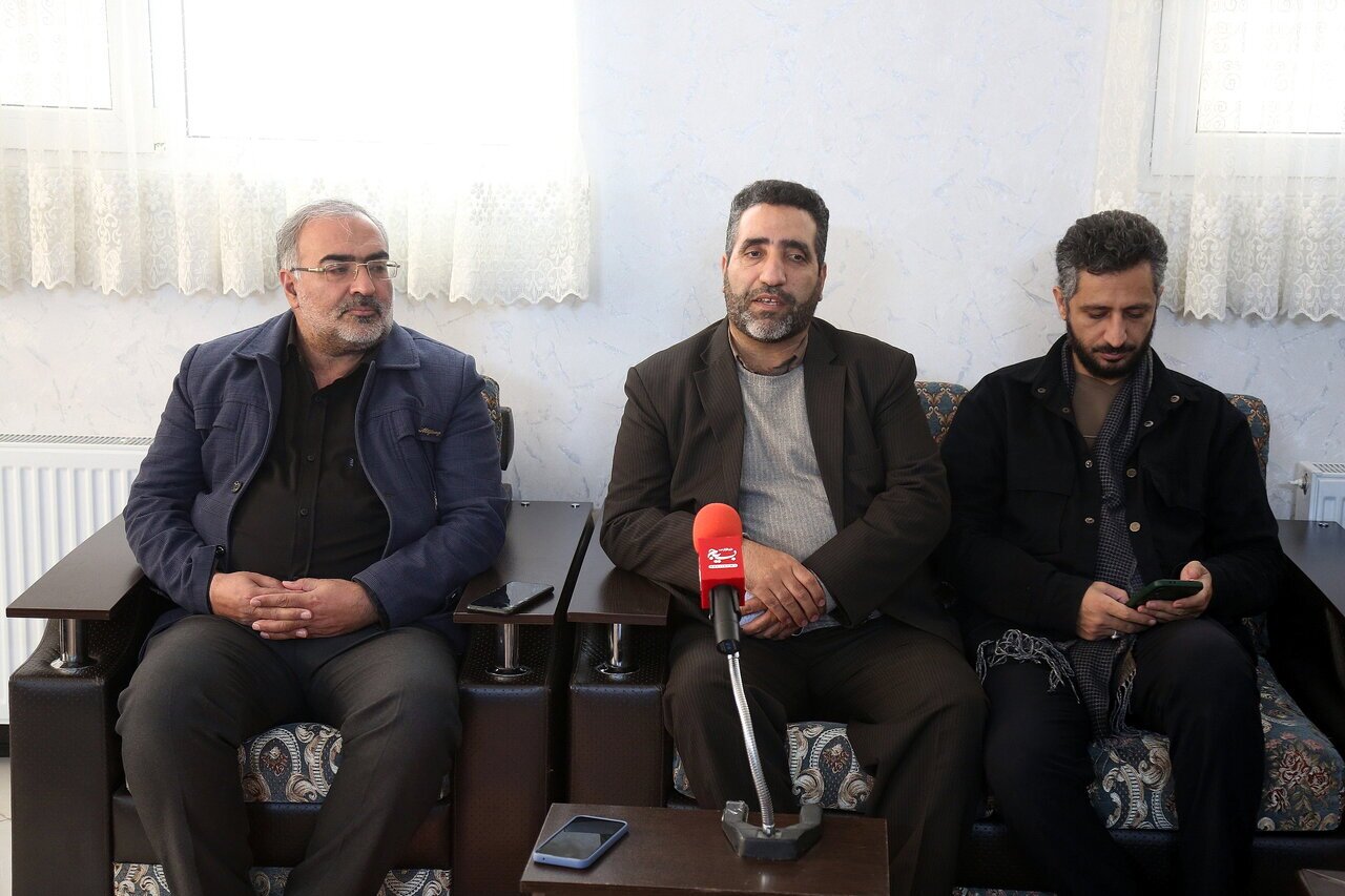 رونمایی پوستر جشنواره رسانه‌ای ابوذر در خانه شهید مظفری‌نیا / جشنواره‌ای برای تحقق فرامین ولی امر