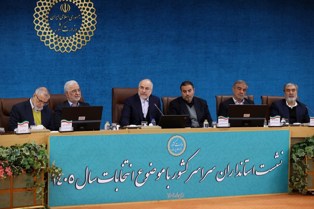 نمایندگان بهترین مشاوران استانداران هستند/ حق شوراهای شهر ادا نشده است