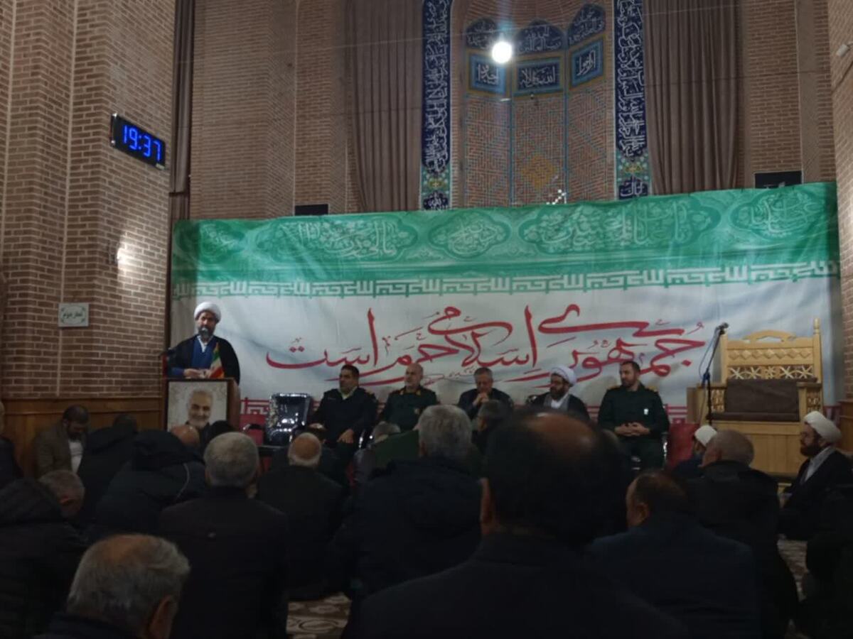 برگزاری مراسم بصیرتی گرامیداشت یوم‌الله‌ ۹ و ۱۳ دی در شهر سهند