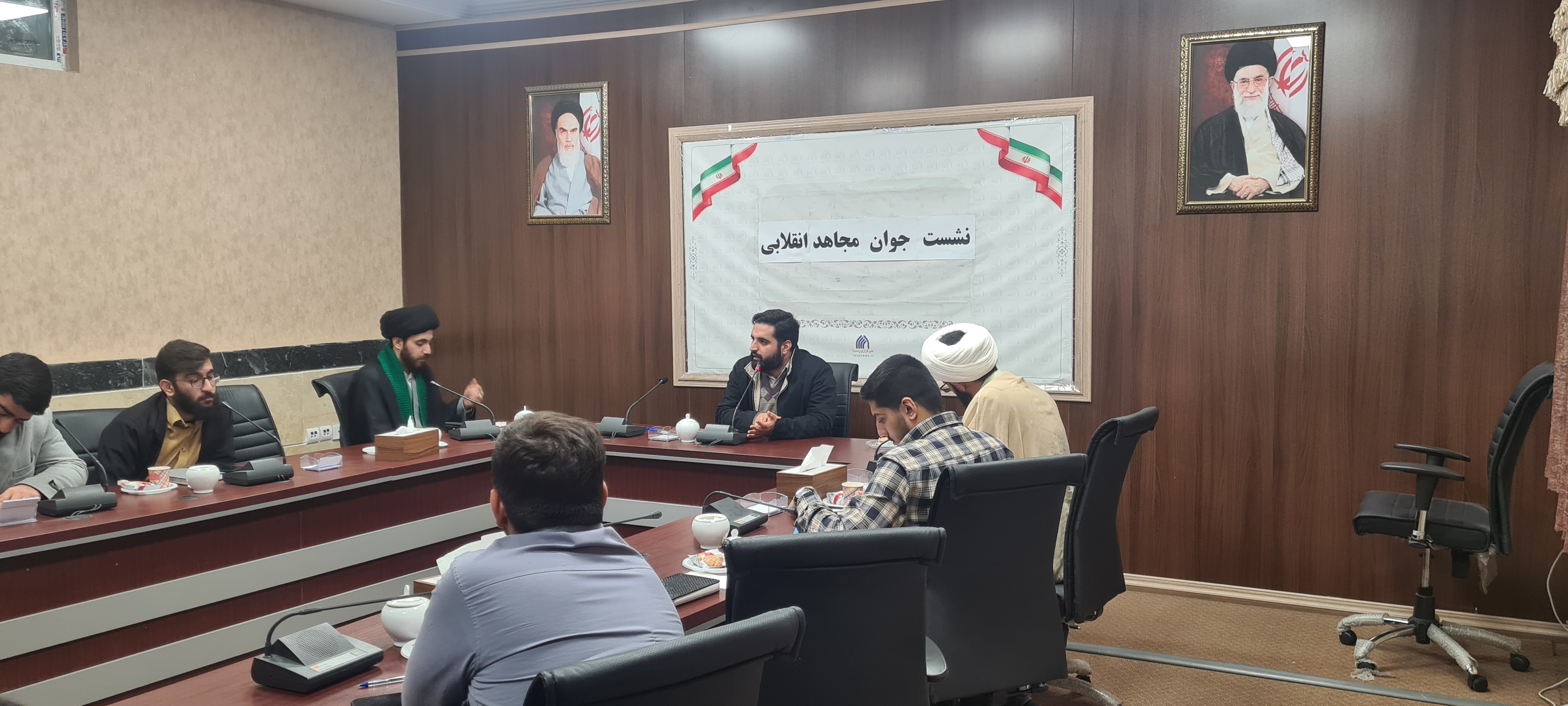 گزارشی از نشست «جوان مجاهد انقلابی»