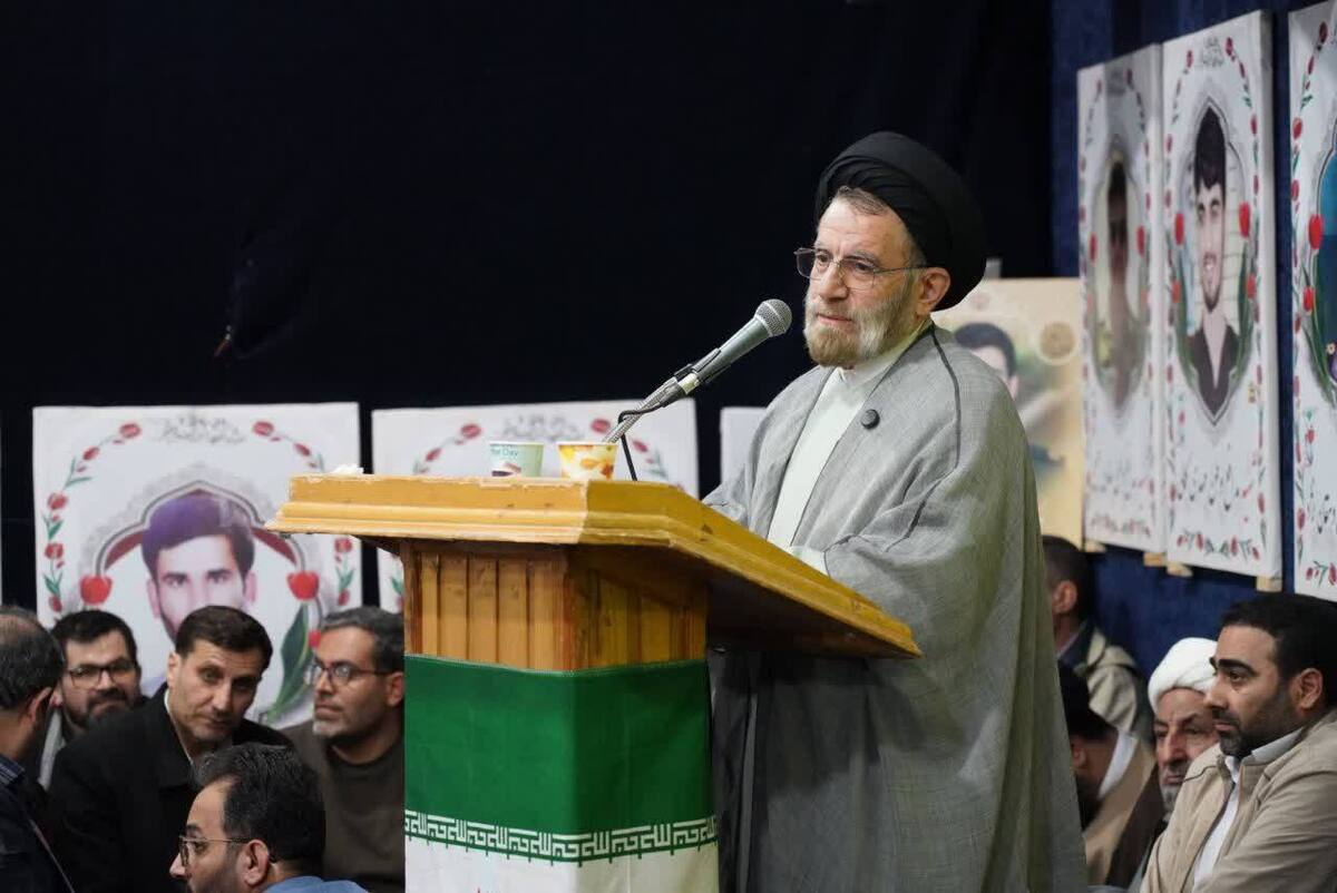 بسیجی‌بودن مدال افتخار محبان امام زمان است