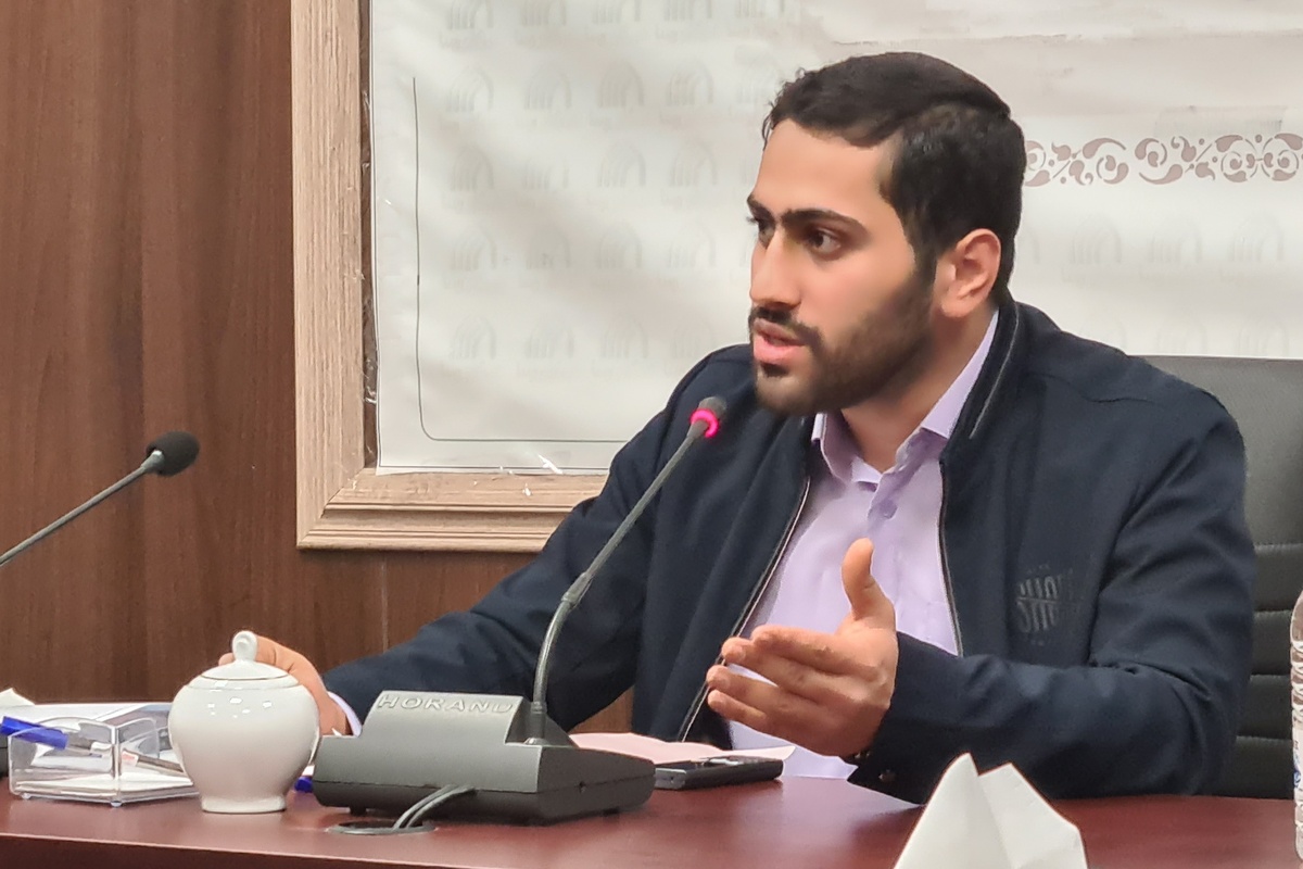 همه افراد رژیم صهیونیستی غاصب و تروریست هستند