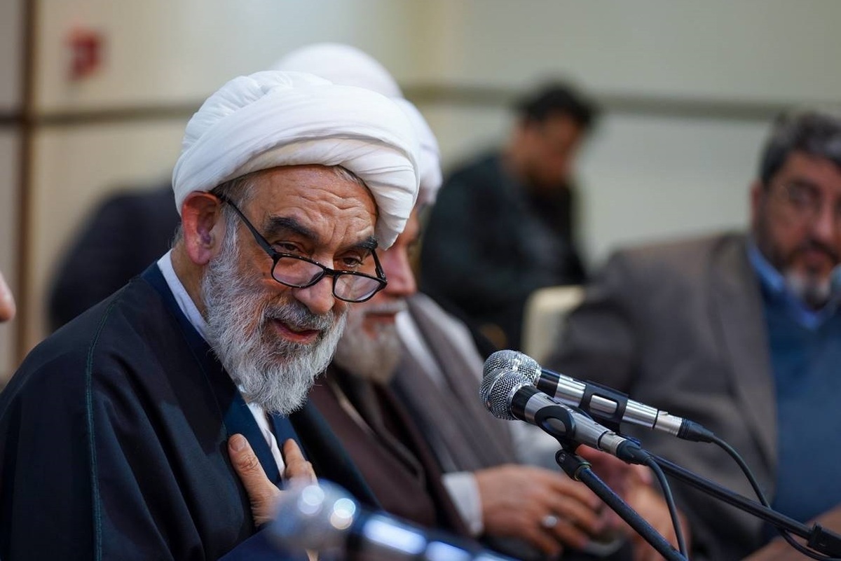 رهبر انقلاب در جنگ ۱۲ روزه با مدیریت راهبردی مسیر تحولات را هدایت کردند