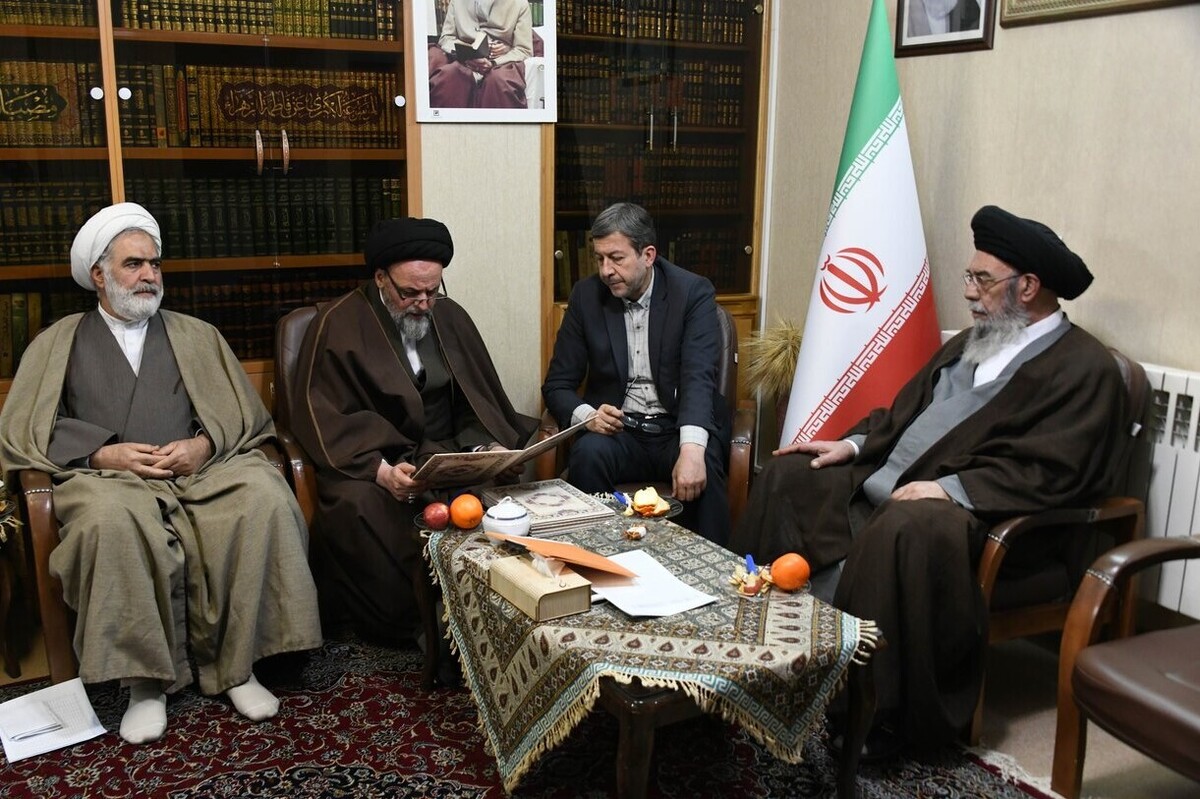 بررسی آخرین وضعیت مسکن طلاب در جلسه هم افزایی با امام جمعه اصفهان