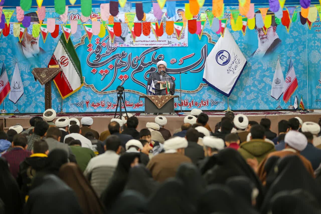 تبلیغ دین، رسالت اصلی و همیشگی روحانیت در پاسداری از انقلاب اسلامی است