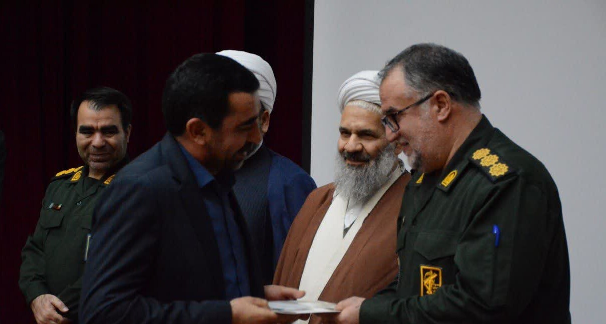 انقلاب اسلامی؛ معجزه قرن و ثمره اراده مستقل ملت ایران / از حماسه والفجر ۸ تا اقتدار امروز سپاه مراغه+ تصاویر