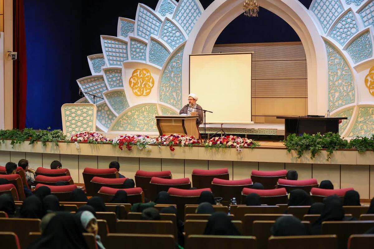 سبک زندگی خانواده روحانیت نقش تعیین‌کننده‌ای در اثرگذاری نماز جمعه دارد