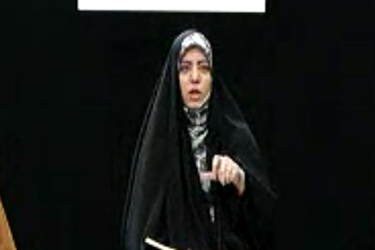 زن می‌تواند فعال اجتماعی باشد و زن بماند