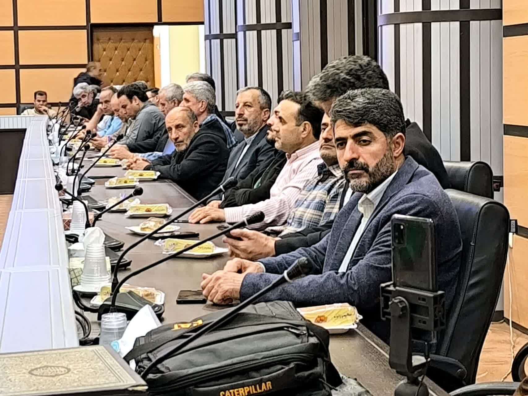 نقش بی‌بدیل پدر در آموزش مسئولیت‌پذیری و راهبری اخلاقی زندگی