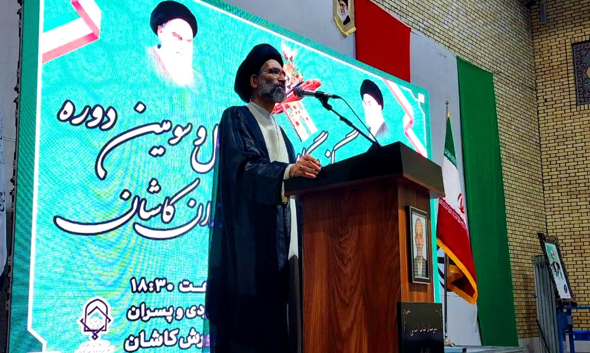 خانواده‌  در تربیت قرآنی فرزندان نقش اساسی دارند