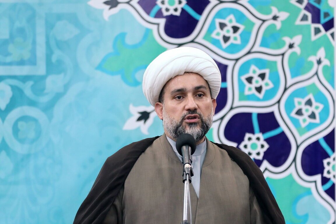 از ارائه گزارش مدیر حوزه های علمیه کشور تا انتقاد و پیشنهاد مبلغان در جلسه صمیمی فیضیه از ارائه گزارش مدیر حوزه های علمیه کشور تا انتقاد و پیشنهاد مبلغان در جلسه صمیمی فیضیه